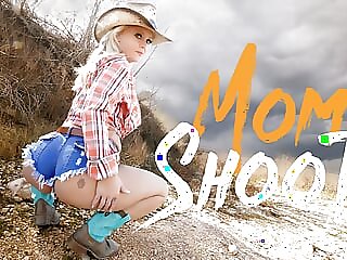 Hawt Country MILF CJ Ran Out..