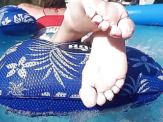 Sexy wet soles for you..