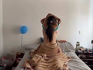 Hot lesbians fuck yon..
