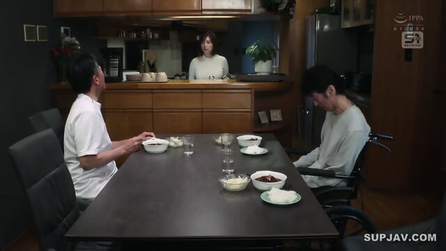 Saki Okuda  Family