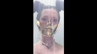 eye contack - gold mask