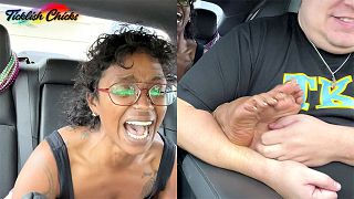 TICKLISH CHICKS - Lady